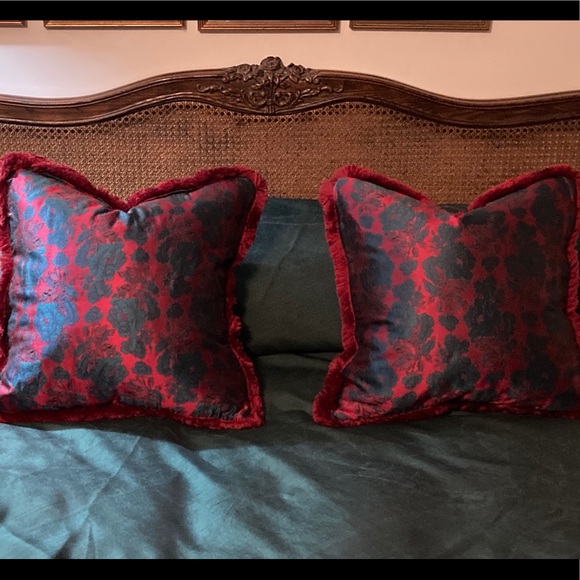 Ralph Lauren decorative silk pillows - Picture 10 of 11